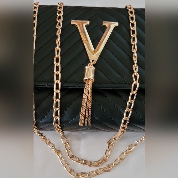 I ▪︎ T Crossbody bag  . - Picture 10 of 10